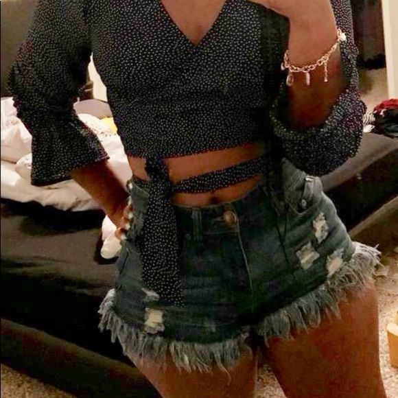 High Waisted Frayed Denim Shorts - Picture 3 of 5